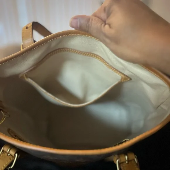AUTHENTIC w’ COA. Louis Vuitton Monogram bucket bag. - Picture 9 of 16